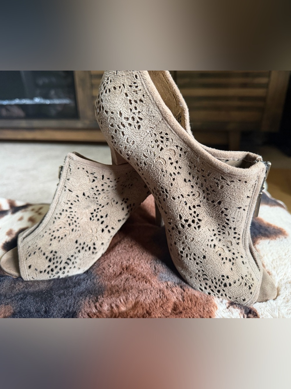 BCBGirls Taupe Laser Cut Peep Toe Heels– Women’s Size 7.5